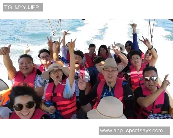 热火队友团建活动希罗分享游艇出海欢乐瞬间 热火队友团建活动希罗分享游艇出海欢乐瞬间